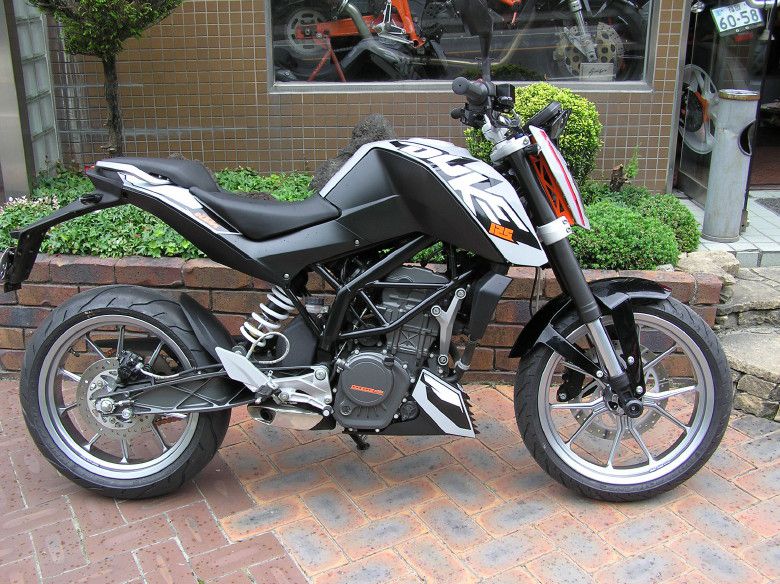 ktm,125duke