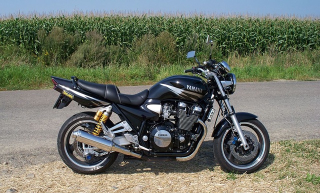 xjr1300