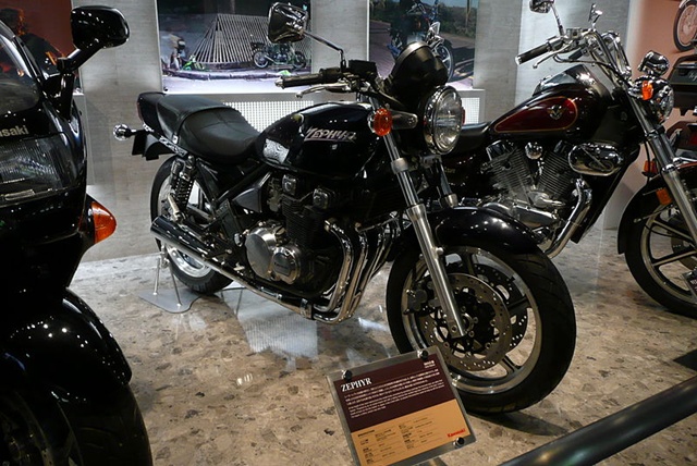 ゼファー 黒 ネイキッドバイク 二人乗り　低走行 ネイキッドバイクのおすすめバイク16選！ \u2013 元ヤンナオのバイク売る