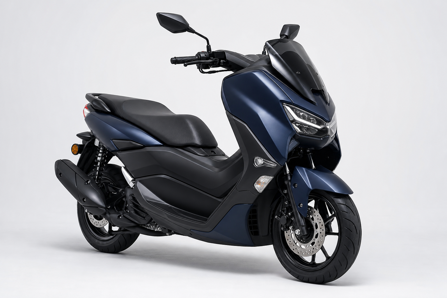 ヤマハ NMAX125 | 独創的なデザインとパワー&加速力が魅力的!