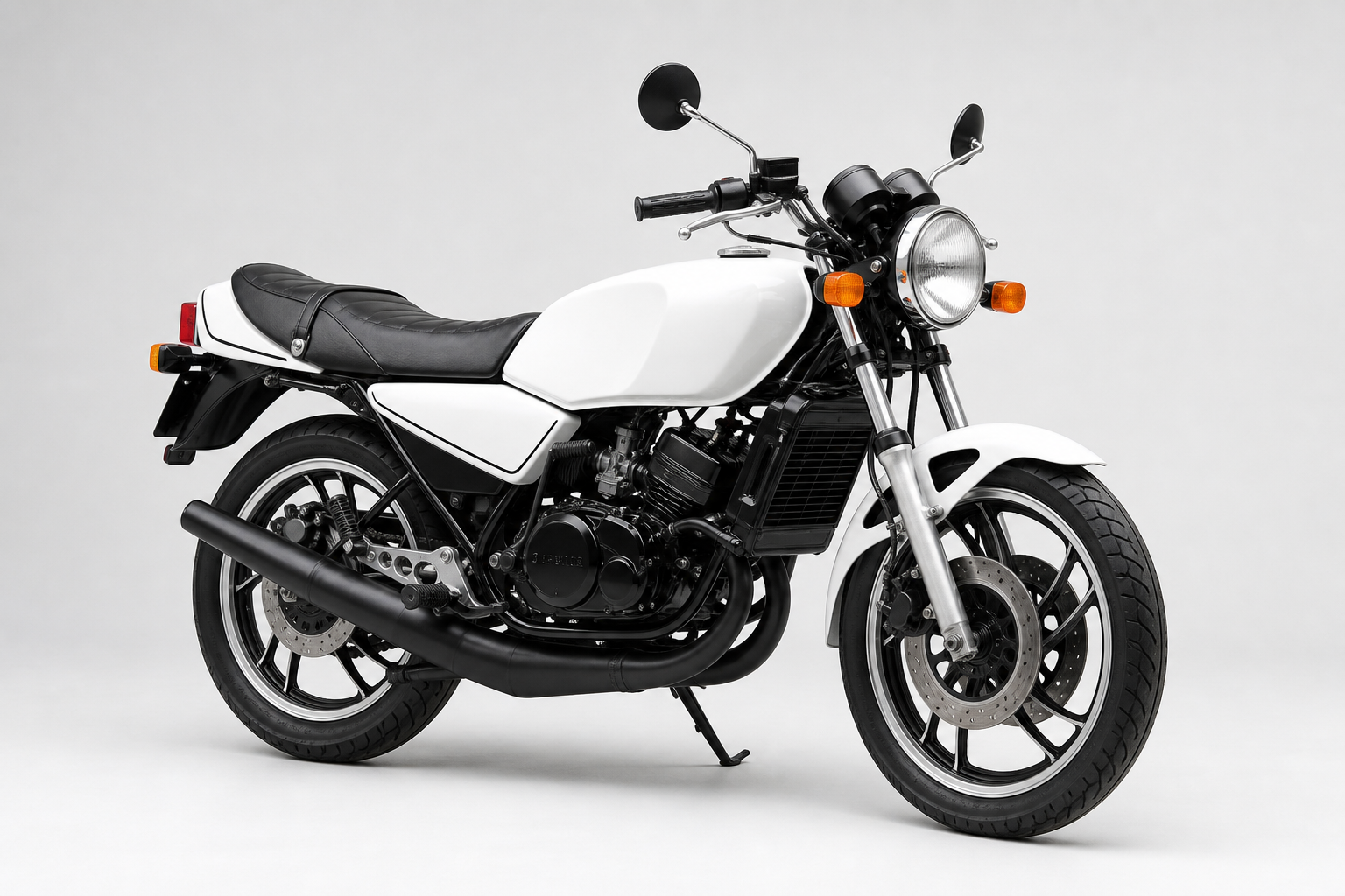 ヤマハ・RZ250 | 2ストならではの瞬発力が光る元祖中型高性能ネイキッド!
