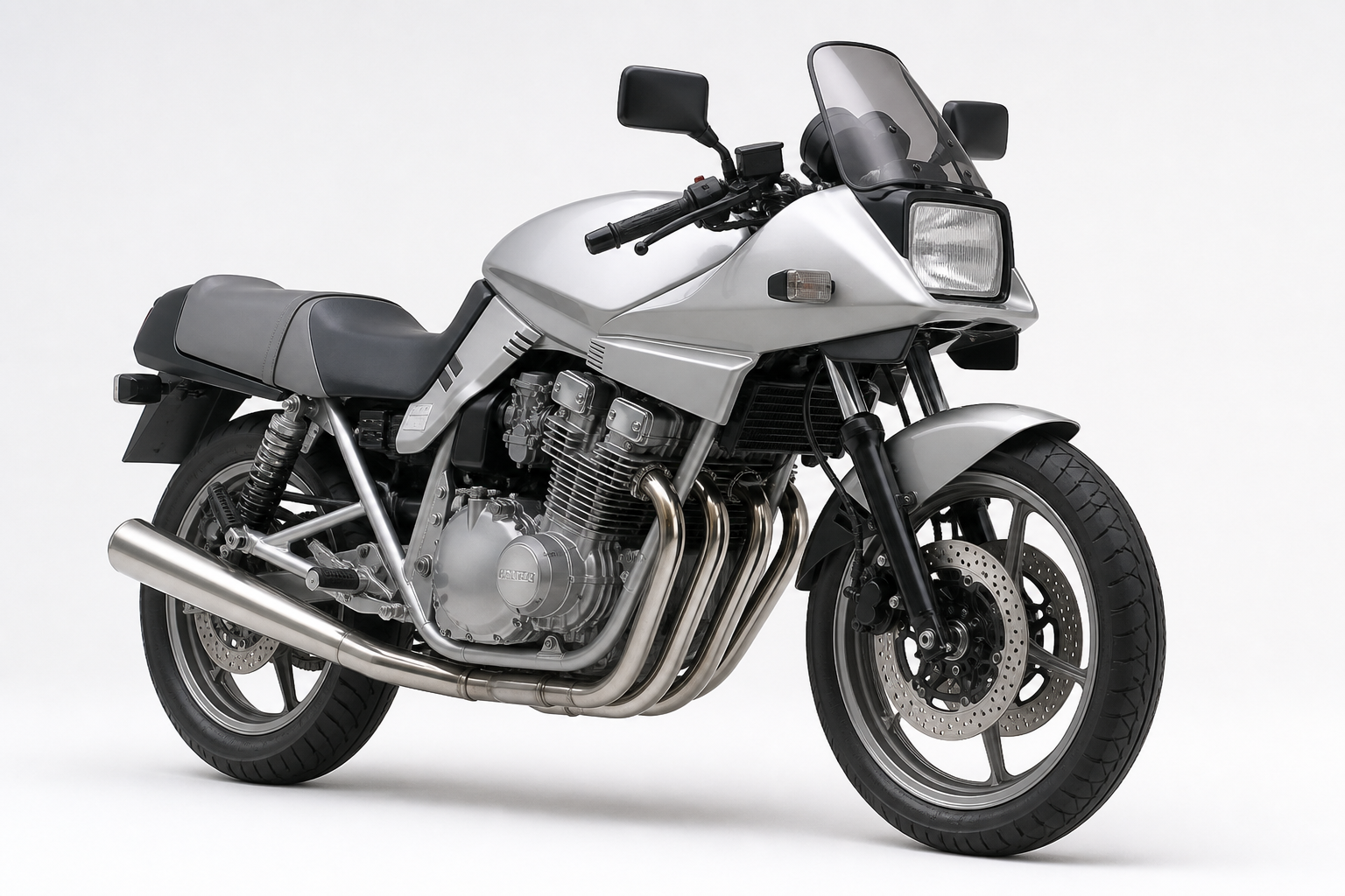 スズキ・GSX1100Sカタナ | 唯一無二のルックスと地の底から湧き上がるようなパワー感が魅力!